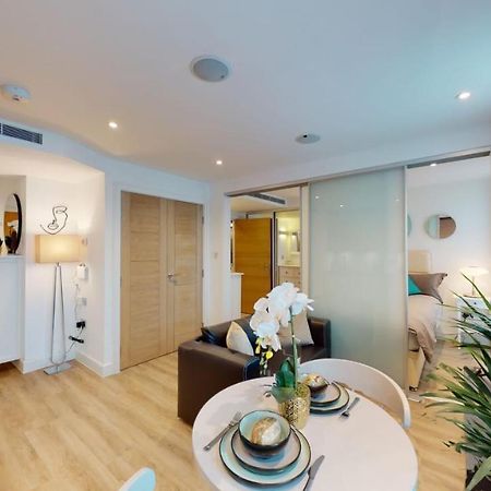 Executive Luxury One Bedroom In Vauxhall Londyn Zewnętrze zdjęcie